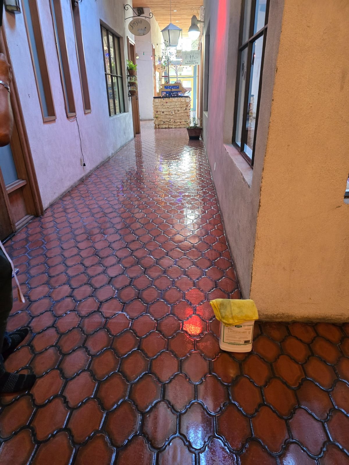 Sealing a tile corridor overnight